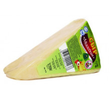 Сыр Маасдам 45% фасованный в в/у ~ 300 гр ВМК цена за кг - 1234 руб.